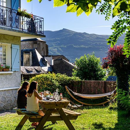 Pyrenees Cycling Lodge Saint-Savin (Hautes-Pyrenees) Exterior foto