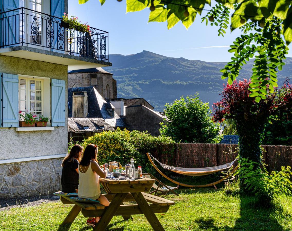 Pyrenees Cycling Lodge Saint-Savin (Hautes-Pyrenees) Exterior foto