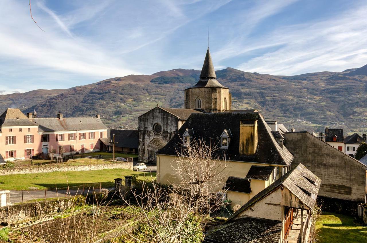 Pyrenees Cycling Lodge Saint-Savin (Hautes-Pyrenees) Exterior foto