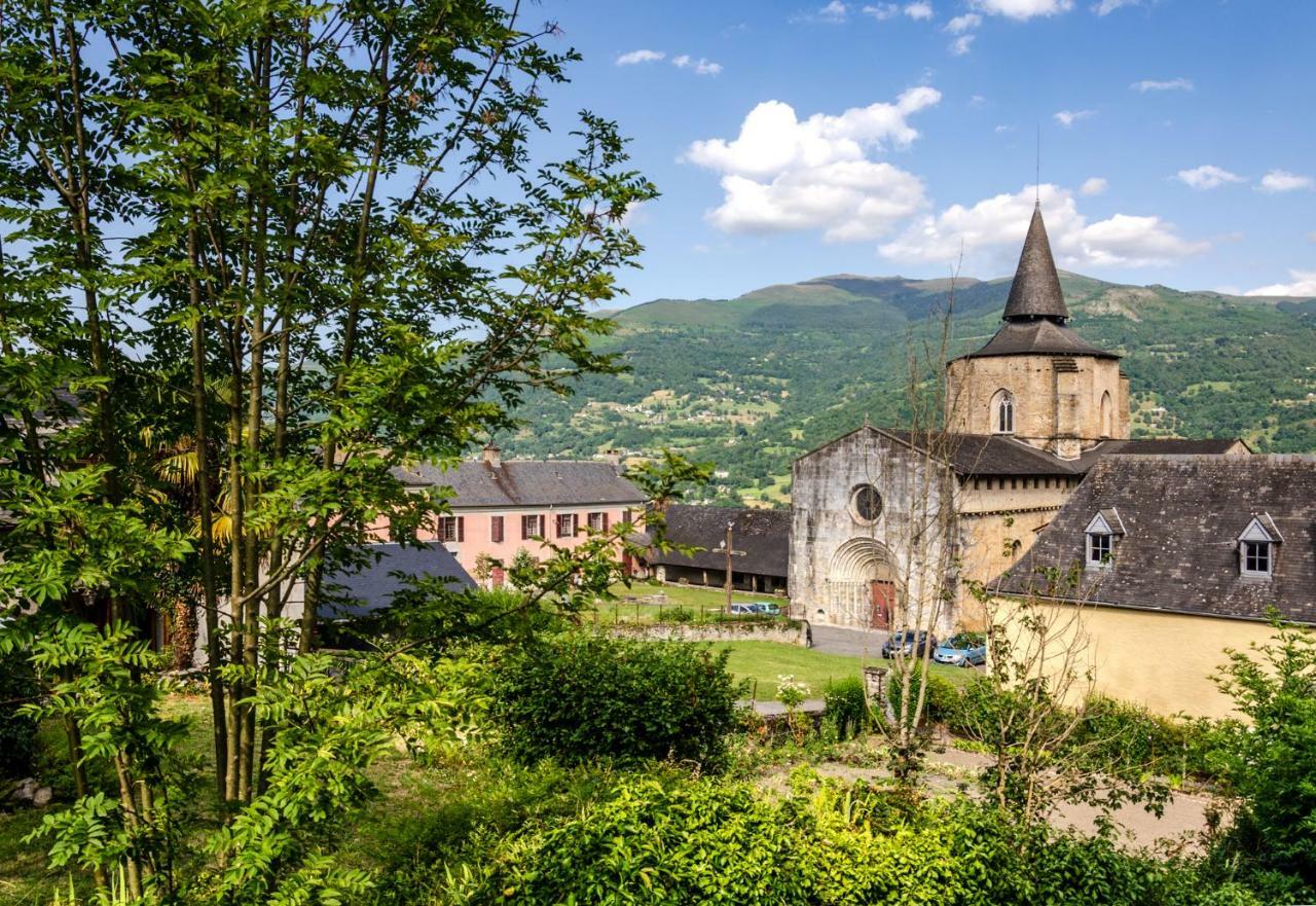 Pyrenees Cycling Lodge Saint-Savin (Hautes-Pyrenees) Exterior foto