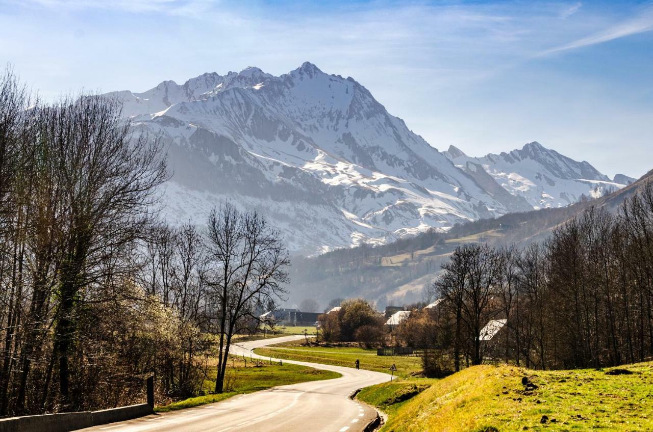 Pyrenees Cycling Lodge Saint-Savin (Hautes-Pyrenees) Exterior foto